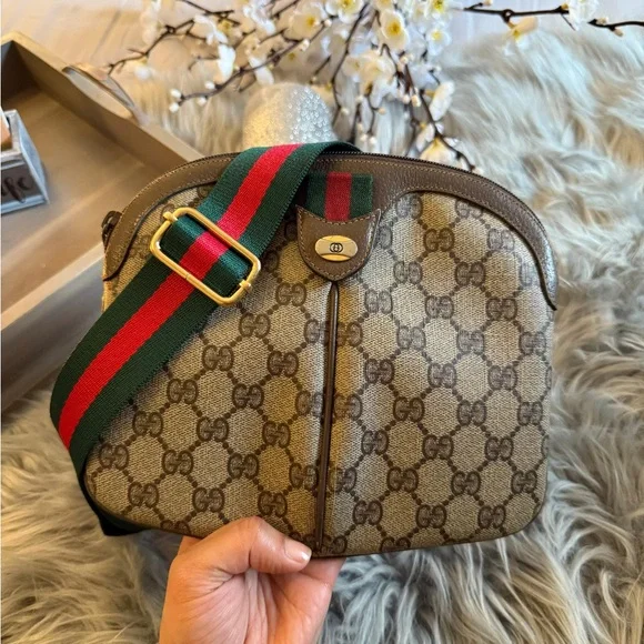 Authentic vintage Gucci web sherry line crossbody bag (WN200) - Picture 6 of 13